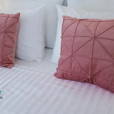 Alexander 아파트호텔