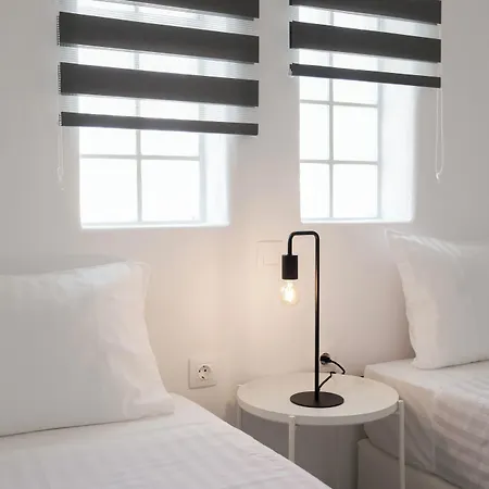 Alexander 아파트호텔