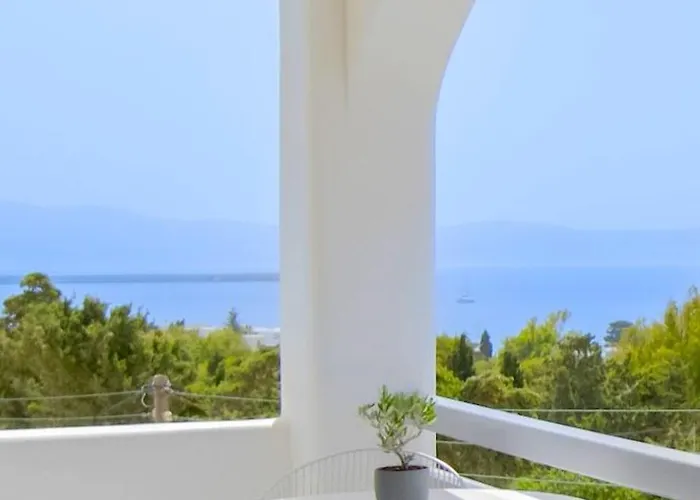 Alexander Apart Otel 4*