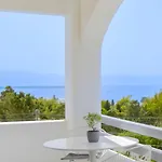 Alexander Apartmanhotel 4*