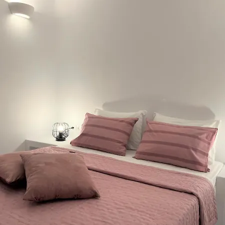 Alexander Aparthotel *