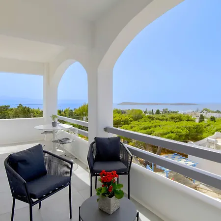 Alexander Aparthotel 4*