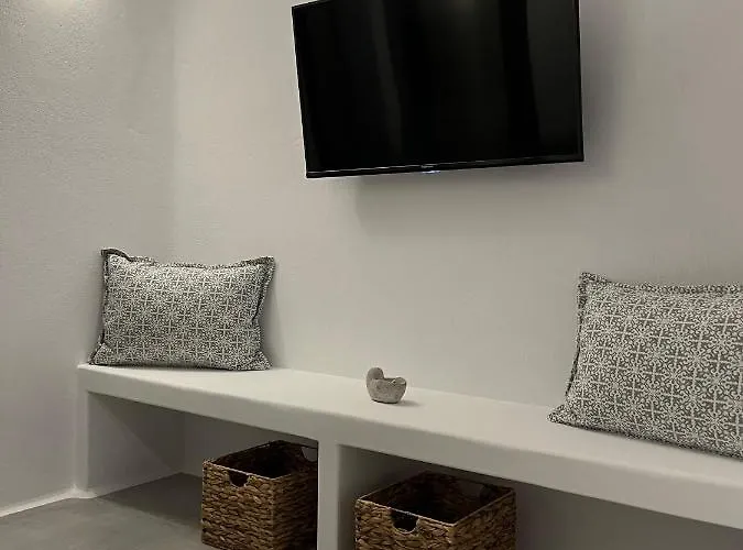 Alexander Aparthotel 4*