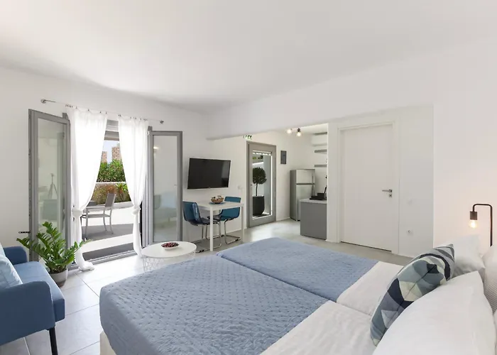 Aparthotel Alexander 4*