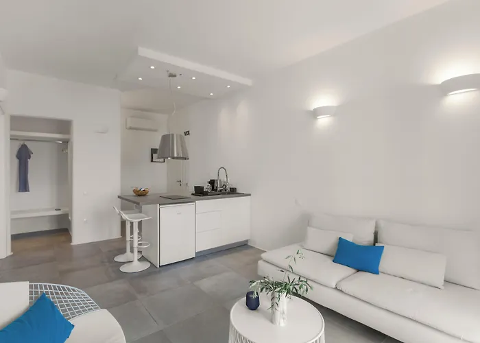 Aparthotel Alexander 4*